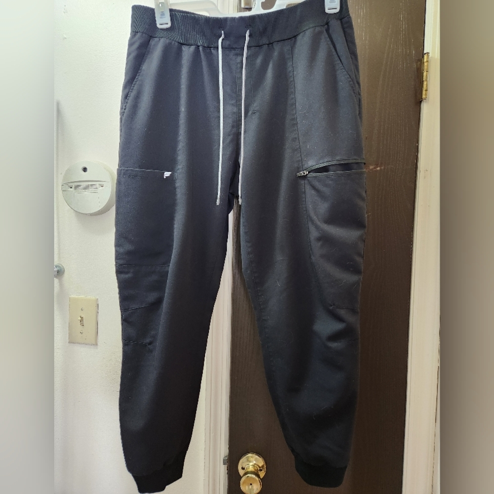 Fabletics Women's Black Jogger Scrub Pants